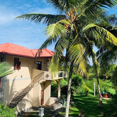 Shangri-lanka Villa Bentota Exteriör bild