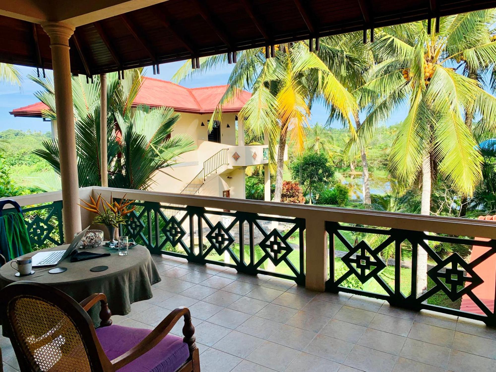 Shangri-lanka Villa Bentota Exteriör bild