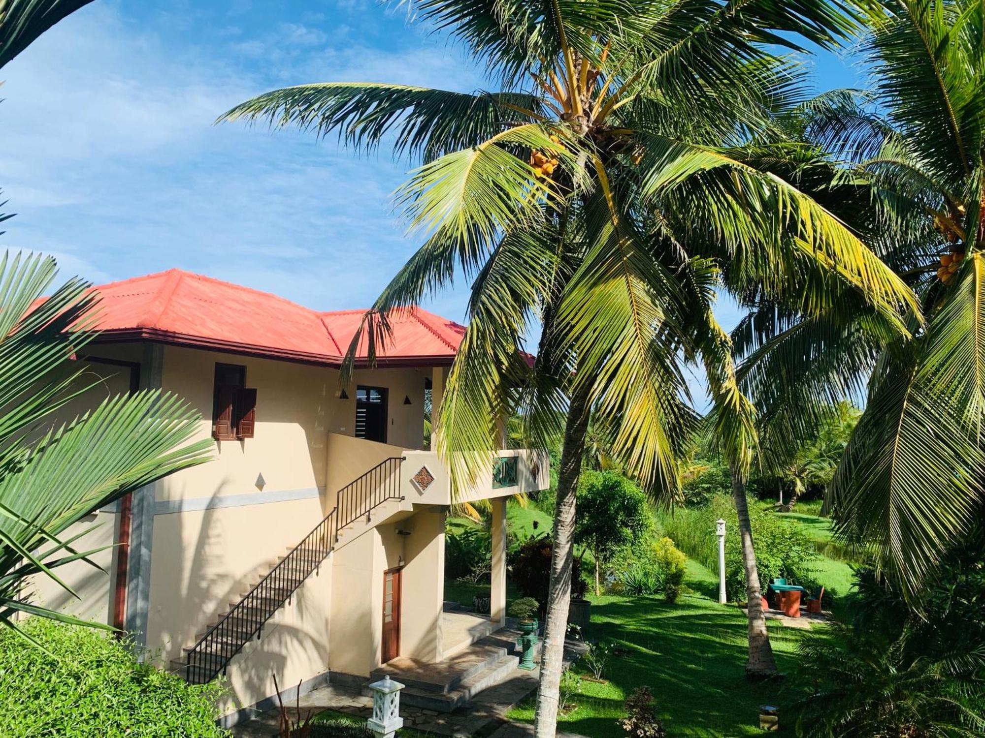 Shangri-lanka Villa Bentota Exteriör bild