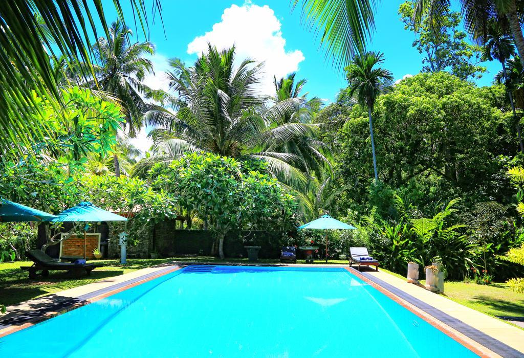 Shangri-lanka Villa Bentota Exteriör bild